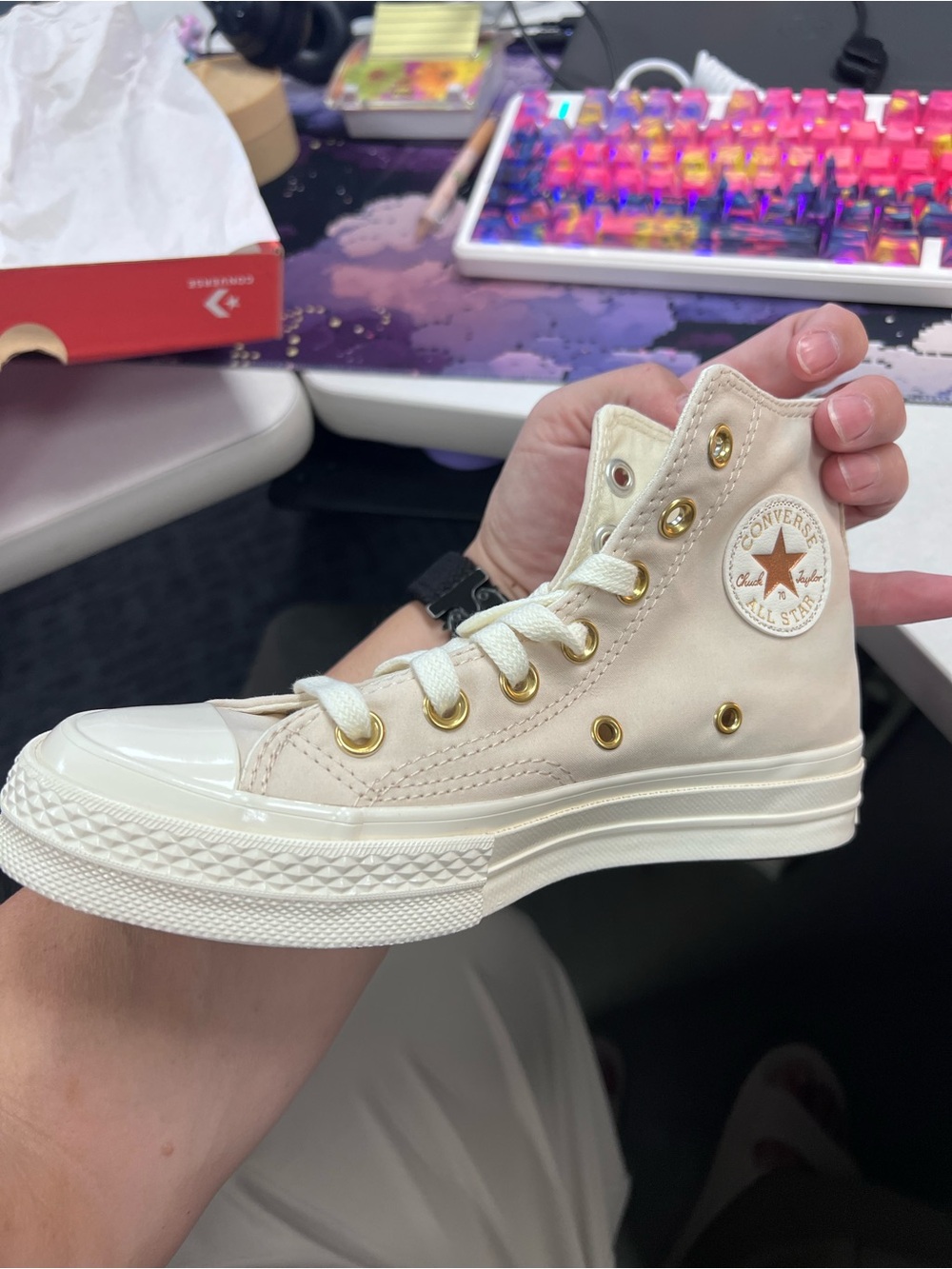 #819 Converse Chuck 70 Metallic Patch Light Dune Gold High Top W5 NIB - Picture 5 of 9